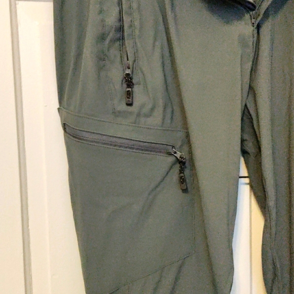 Grey Wind River 3/4 length pants - Size 12 - Picture 3 of 4